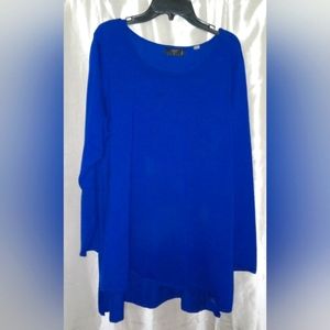 T TAHARI WOMAN, Royal Blue, hi-lo, long sleeve sweater tunic. Sz 1X